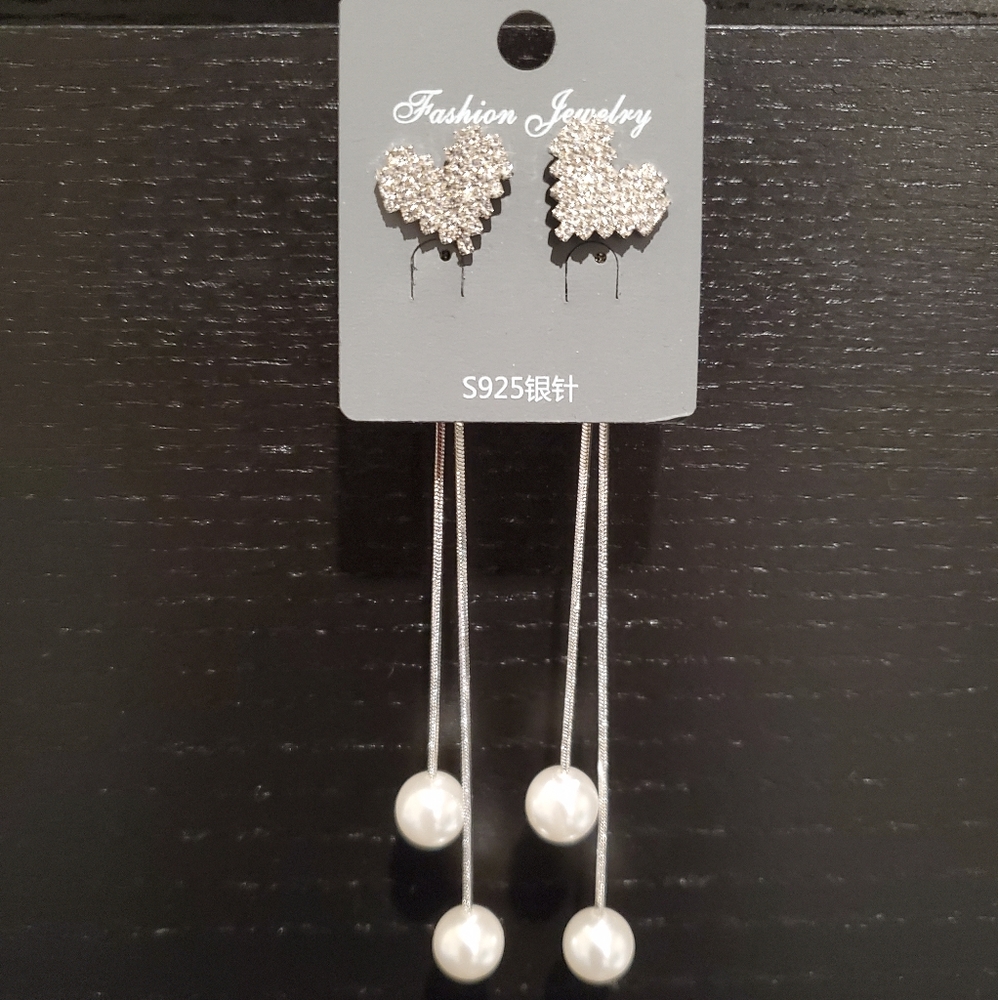 New pearl drop earrings